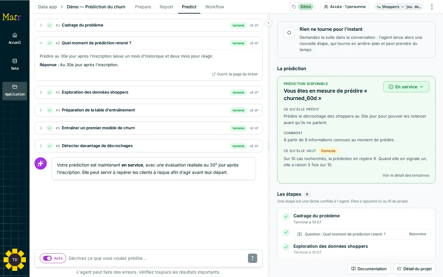 Chat de Predict avec des blocs d’étapes repliés et un bloc ouvert